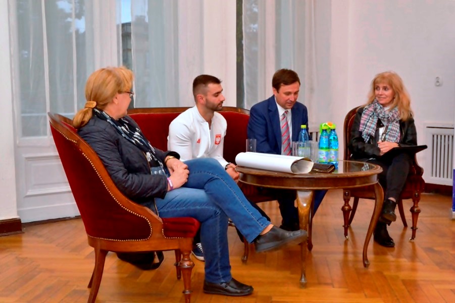 Prowadzące spotkanie i goście: (od lewej) Małgorzata Furga, Michał Gadowski, Artur Dyczewski, Anna Kolmer