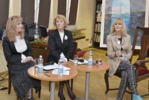 prowadzące spotkanie Anna Kolmer i Helena Kwiatkowska wraz z Wiesławą Markiewicz (2)