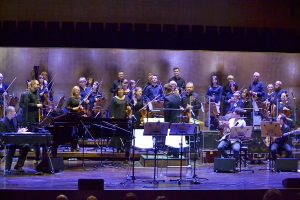 Orkiestra filharmonii Szczecińskiej oraz zespół Radiostatik