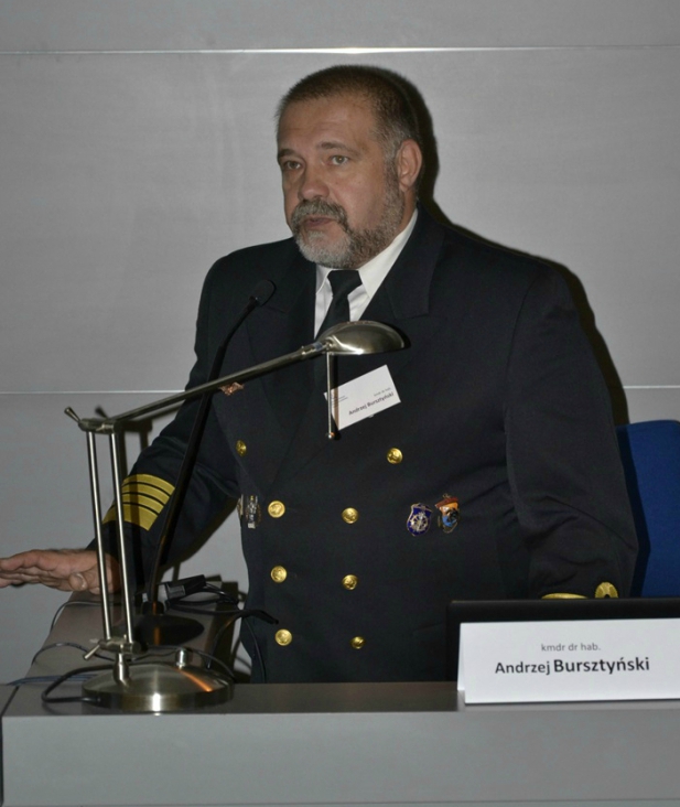 komandor dr hab. Andrzej Bursztyński Wydział Dowodzenia i Operacji Morskich Akademia Marynarki Wojennej